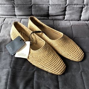 Zara Women’s Flats NWT